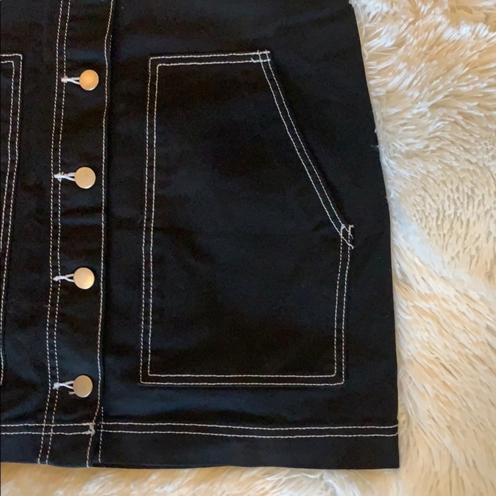 Woven Button-Front Overall Dress - Picture 3 of 8